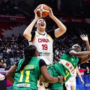 开云手机官网入口下载-谁给张子宇传球？功勋后卫给出了答案，老帅临时征召收获大效果